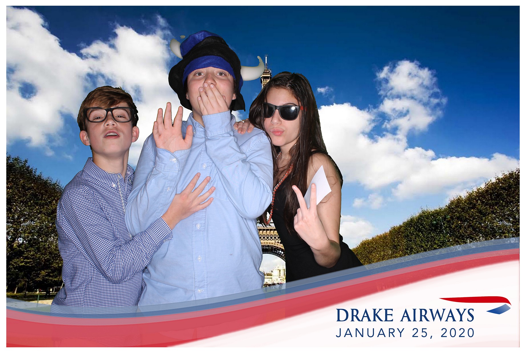 Drake Airways | View more photos from the event at gallery.photoboothcincy.com/u/PhotoBoothCincy/Drake-Airways